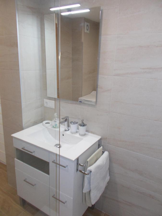 Benal Beach, Luxury Sea & Mountain View Beachside 1 Bedroom Apartment Benalmádena Exterior foto